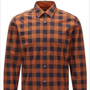 Hugo boss buffalo check button down- casual fit